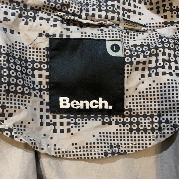 Bench Rain Jacket - Picture 4 of 4